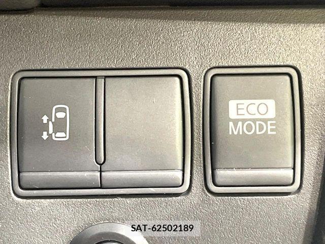 Nissan SERENA 2011-06 7272901-3