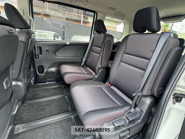 Nissan SERENA 2019-06 7272898-10