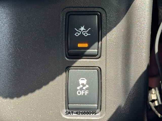 Nissan SERENA 2019-06 7272898-25