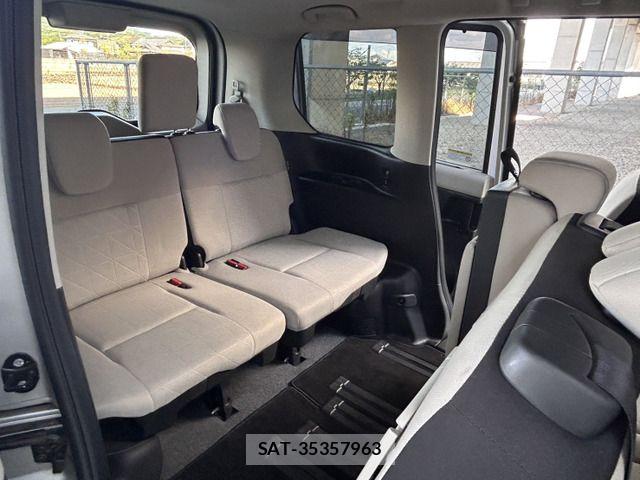 Nissan SERENA 2023-06 7272653-4