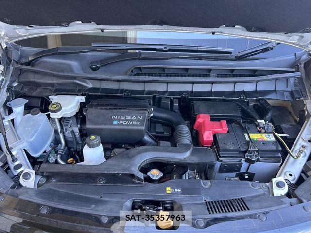 Nissan SERENA 2023-06 7272653-8
