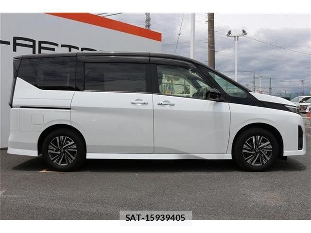 Nissan SERENA 2023-06 7272888-9