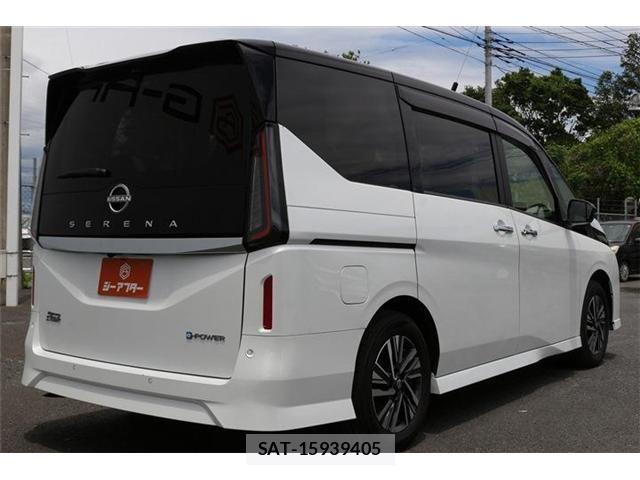 Nissan SERENA 2023-06 7272888-23