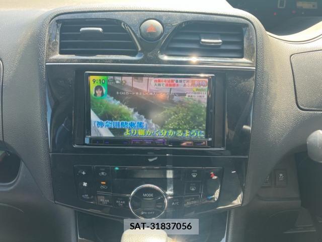 Nissan SERENA 2011-02 7272900-17