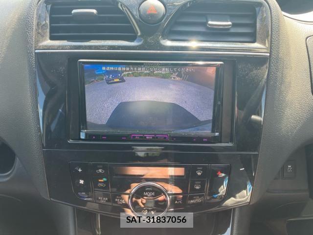 Nissan SERENA 2011-02 7272900-18