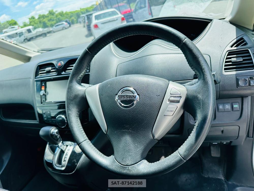 Nissan SERENA 2015 6970826-14