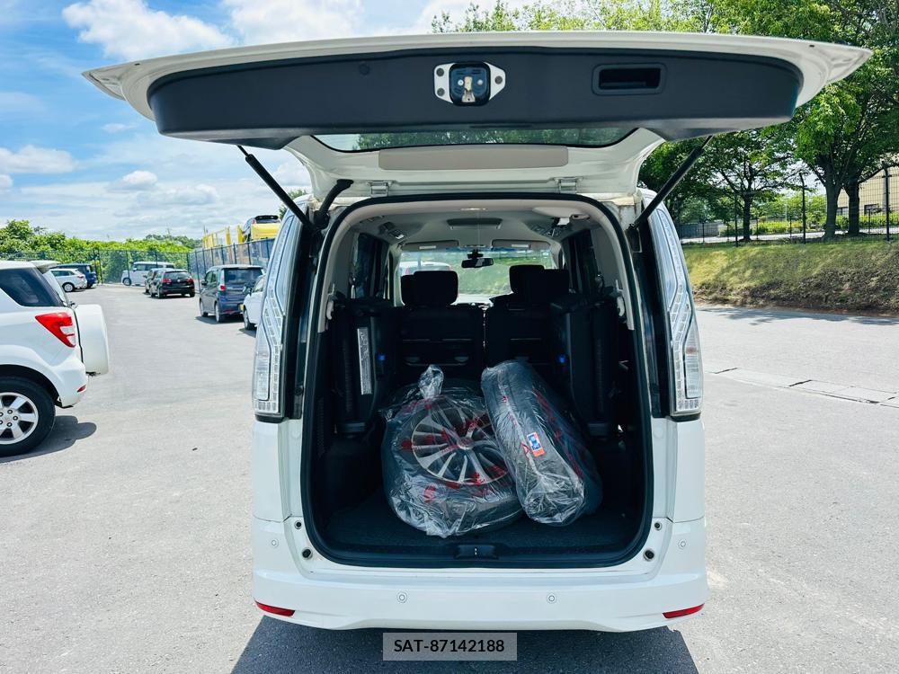 Nissan SERENA 2015 6970826-25