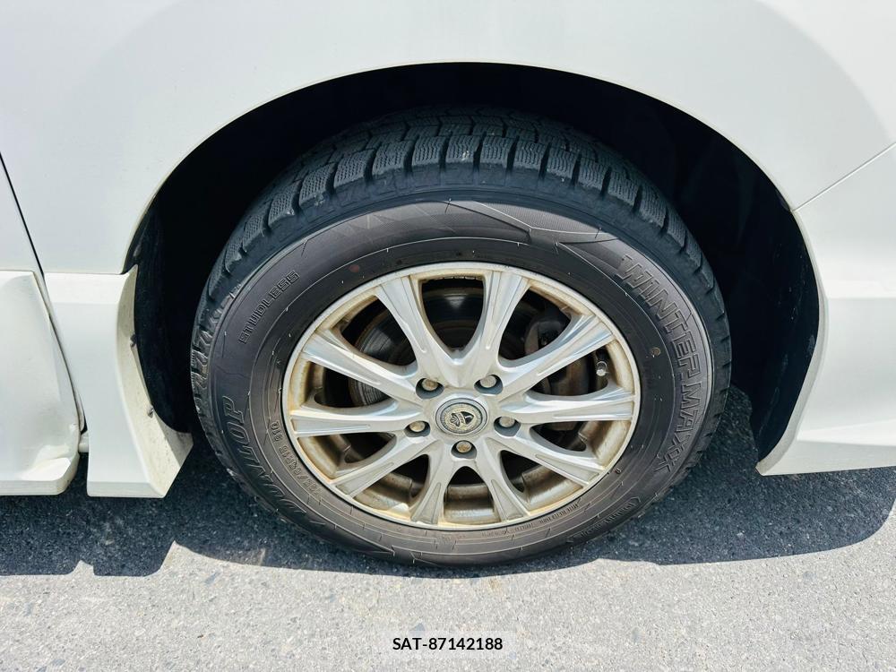 Nissan SERENA 2015 6970826-27