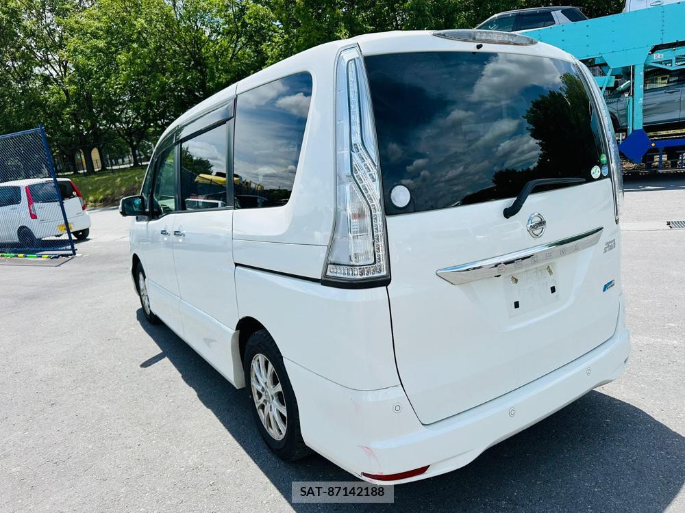 Nissan SERENA 2015 6970826-2