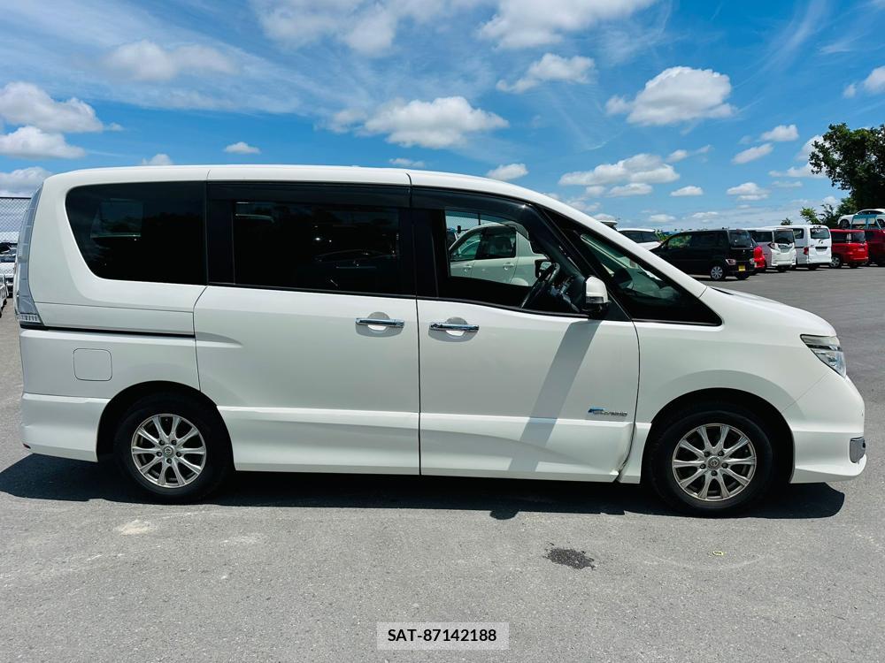 Nissan SERENA 2015 6970826-5