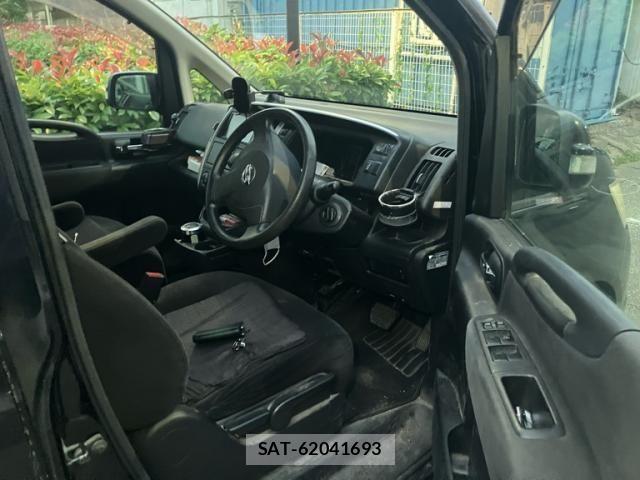 Nissan SERENA 2010-09 7329962-10