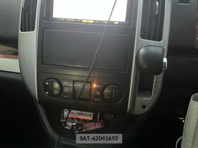 Nissan SERENA 2010-09 7329962-17