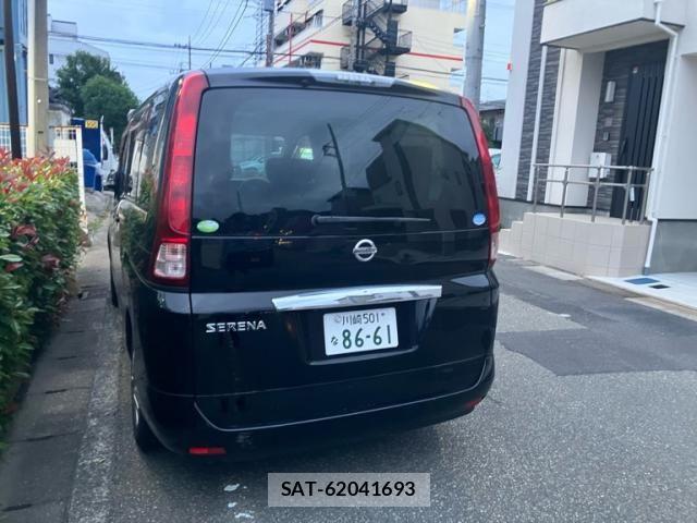 Nissan SERENA 2010-09 7329962-4