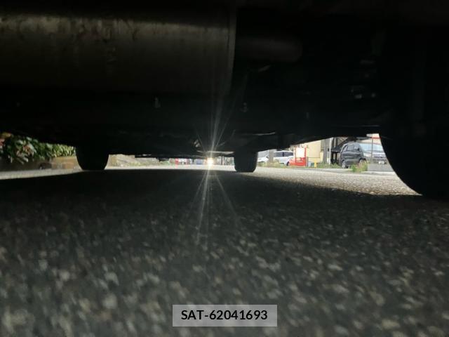Nissan SERENA 2010-09 7329962-5