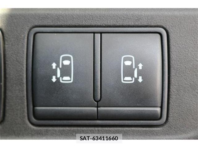 Nissan SERENA 2018-05 7329959-1