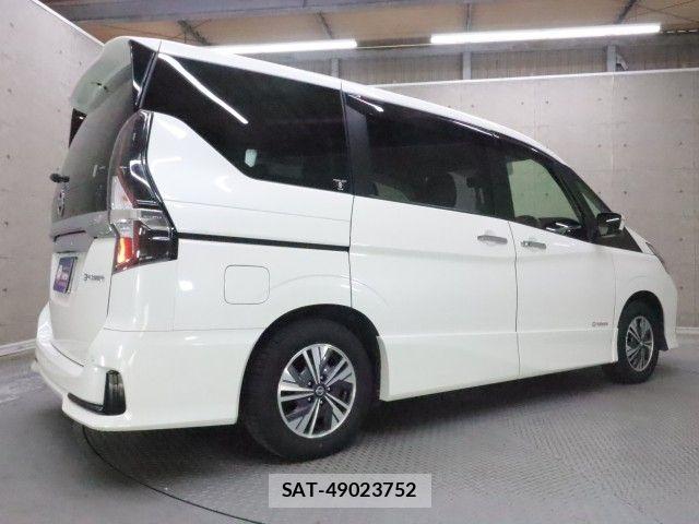 Nissan SERENA 2022-10 7329946-1
