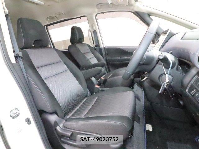 Nissan SERENA 2022-10 7329946-3