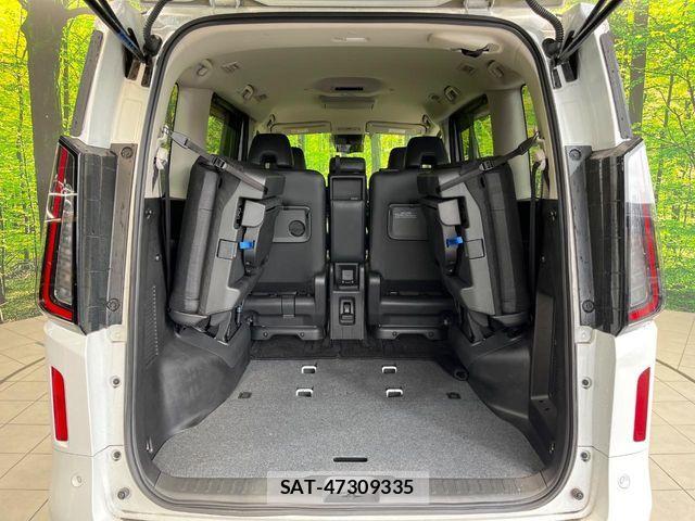 Nissan SERENA 2023-11 7329928-9