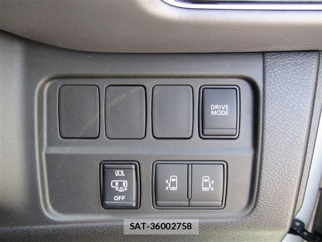 Nissan SERENA 2021-07 7329943-16