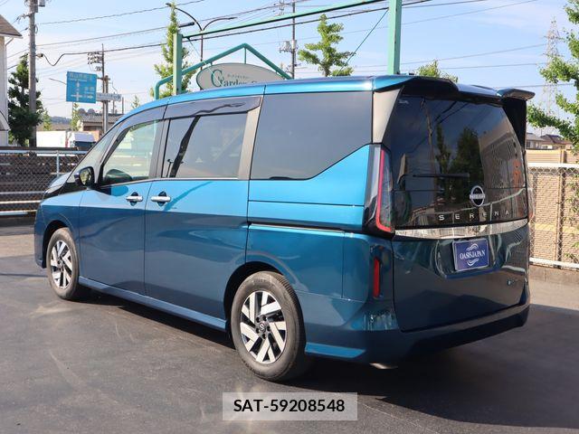 Nissan SERENA 2023-11 7329925-23