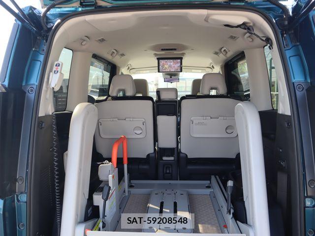 Nissan SERENA 2023-11 7329925-2