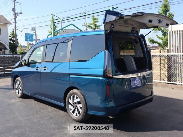 Nissan SERENA 2023-11 7329925-7