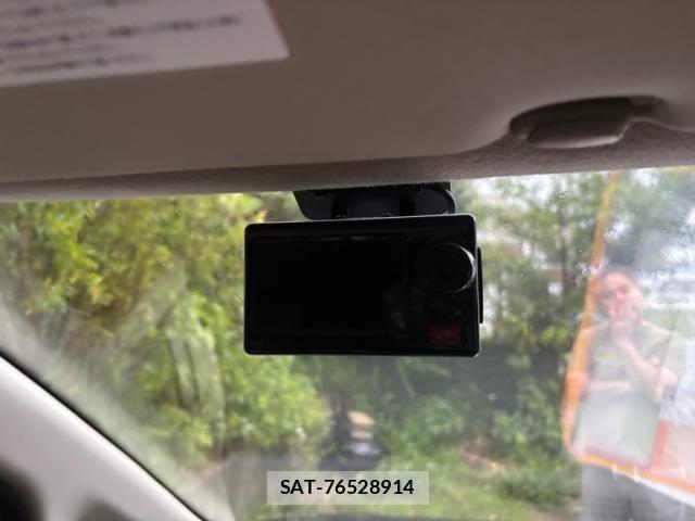 Nissan SERENA 2010-02 7329974-18