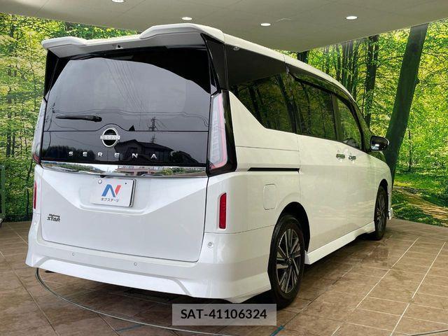 Nissan SERENA 2023-09 7329940-17