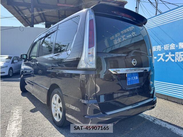 Nissan SERENA 2012-08 7329968-2