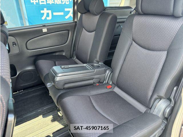 Nissan SERENA 2012-08 7329968-4