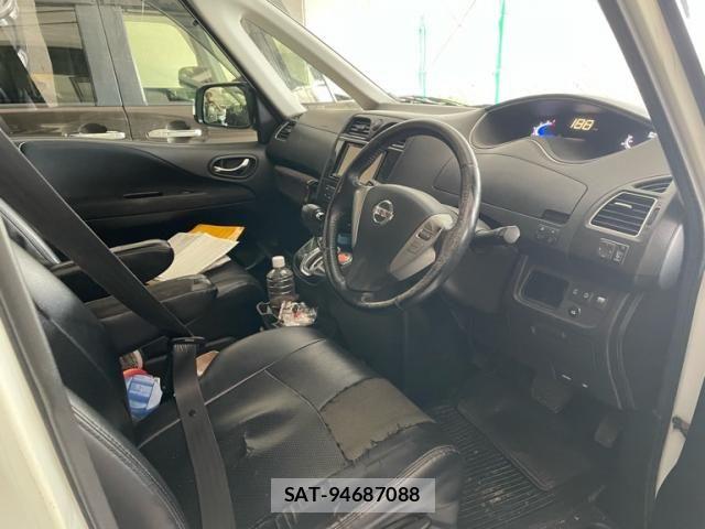 Nissan SERENA 2012-02 7329975-12