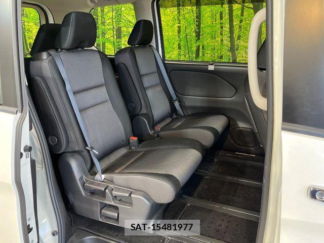 Nissan SERENA 2021-08 7329951-7