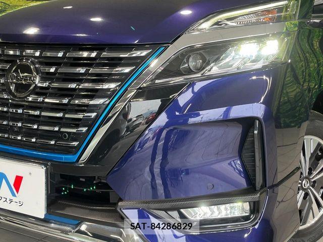 Nissan SERENA 2020-04 7329948-12
