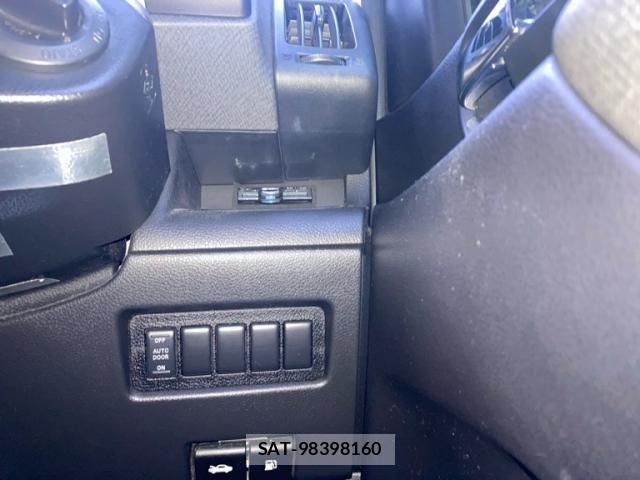 Nissan SERENA 2007-08 7329970-16