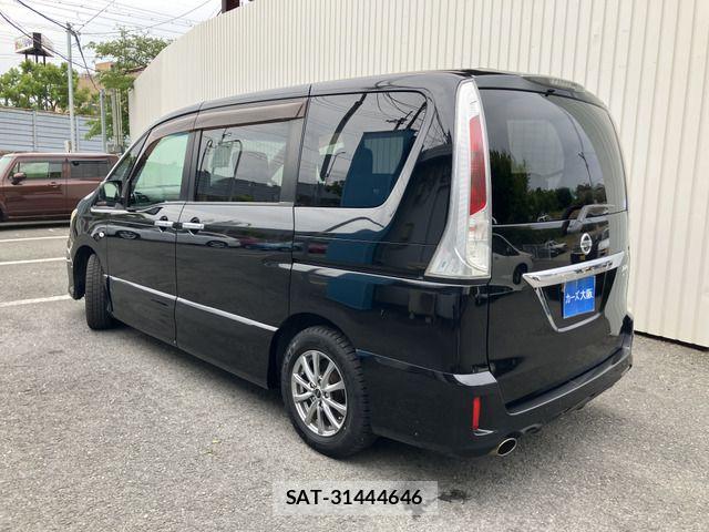 Nissan SERENA 2011-01 7329963-2