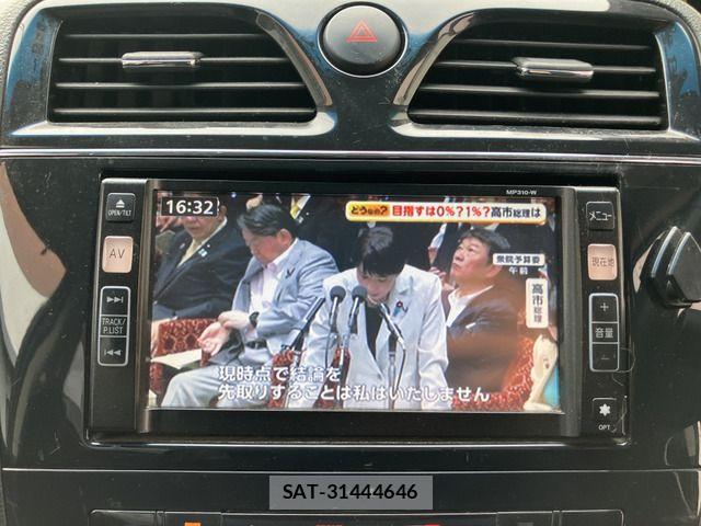Nissan SERENA 2011-01 7329963-8