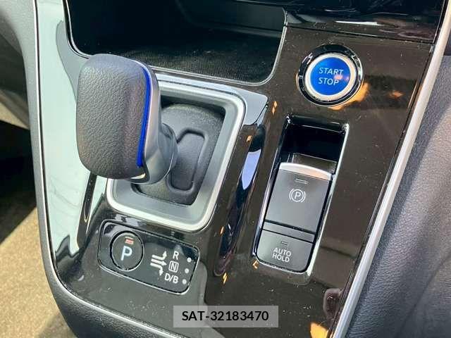 Nissan SERENA 2019-10 7329955-9
