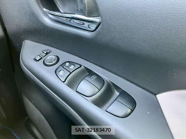 Nissan SERENA 2019-10 7329955-7