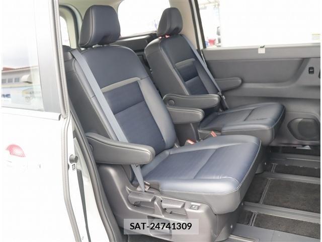 Nissan SERENA 2023-08 7329924-16