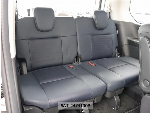 Nissan SERENA 2023-08 7329924-17