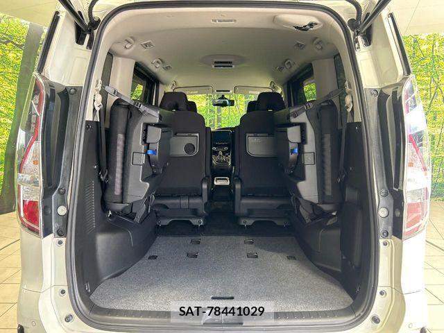 Nissan SERENA 2021-12 7329953-10
