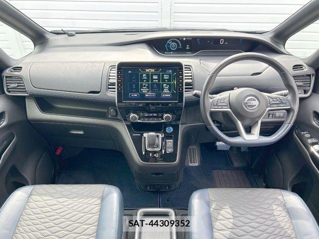 Nissan SERENA 2020-10 7329949-1