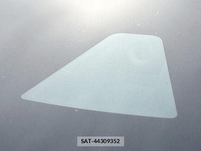 Nissan SERENA 2020-10 7329949-3