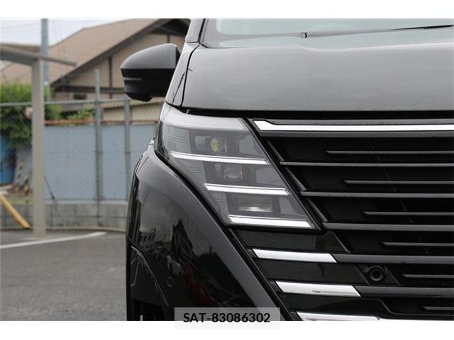 Nissan SERENA 2023-10 7329935-10
