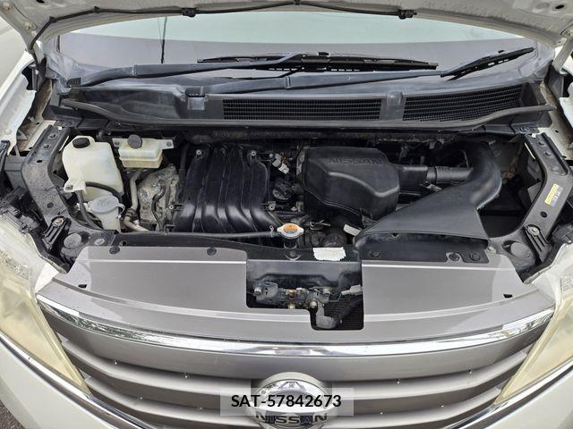 Nissan SERENA 2011-08 7329964-23