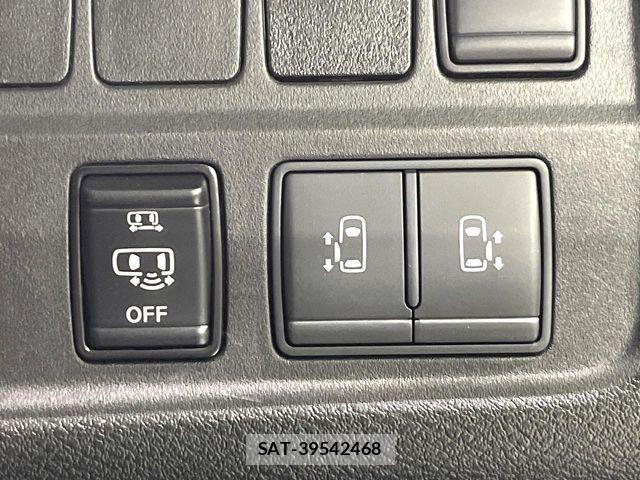 Nissan SERENA 2021-10 7359736-6