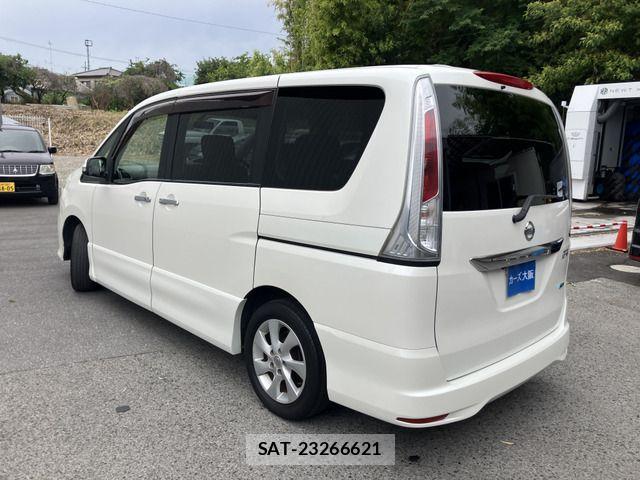 Nissan SERENA 2012-02 7359761-2