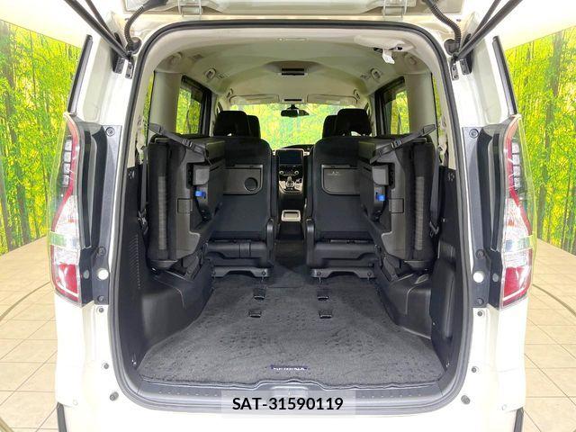 Nissan SERENA 2019-08 7359735-10