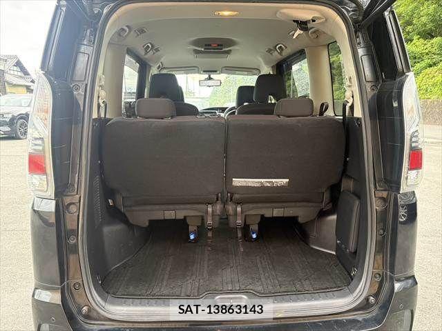Nissan SERENA 2018-06 7359754-10