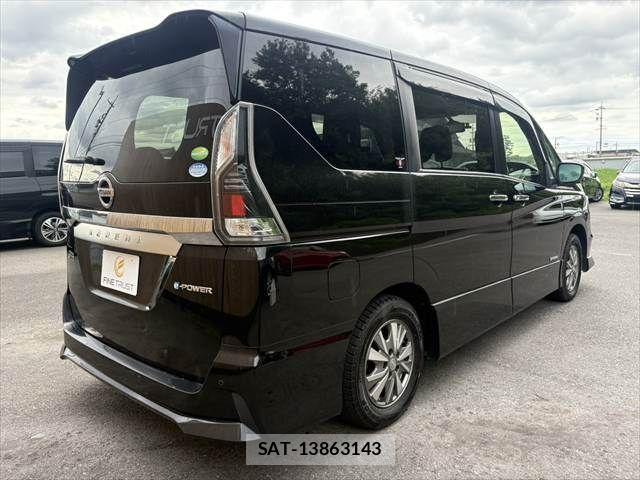 Nissan SERENA 2018-06 7359754-18